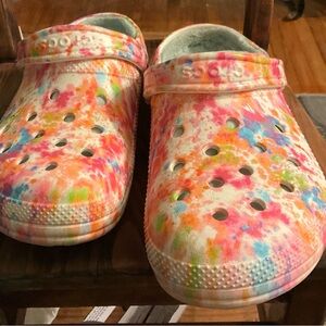 CROCS Women’s Color splashed lined clogs W11 M9